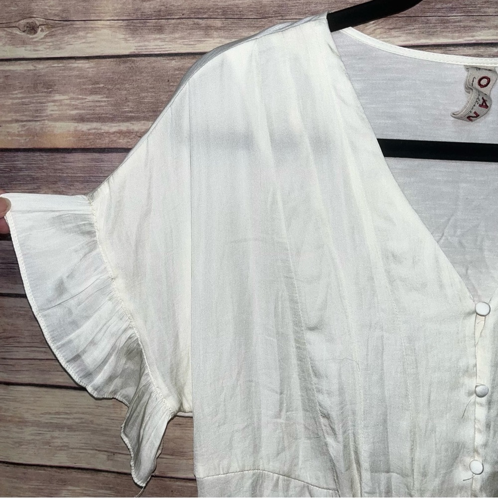 Anthropologie DOLAN Ivory Button Flowy Blouse Size Medium A3 - Picture 2 of 5